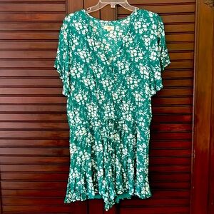 romper Kelly Green with shorts Entro XL